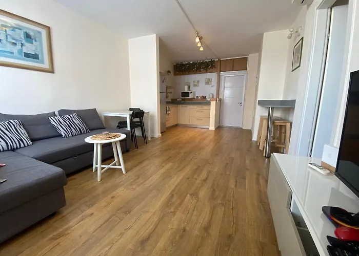 Michael\'S Boutique Apartment